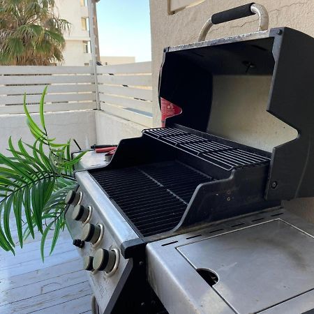 דירת סטודיו יפיפיה על גג ומרפסת שמש ברחוב הירקון Apartment Tel Aviv Luaran gambar
